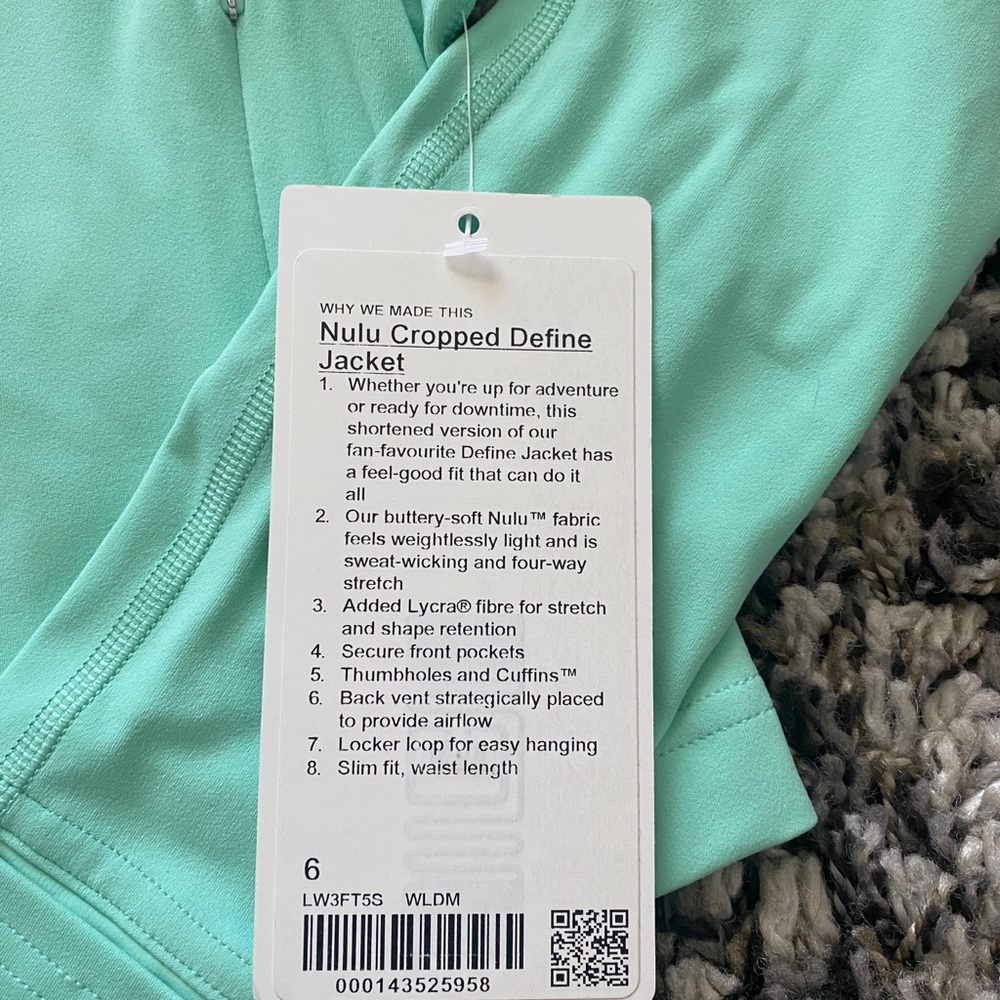 ✨SOLD✨NWT Lululemon Nulu Cropped Define Jacket! - Picture 3 of 5